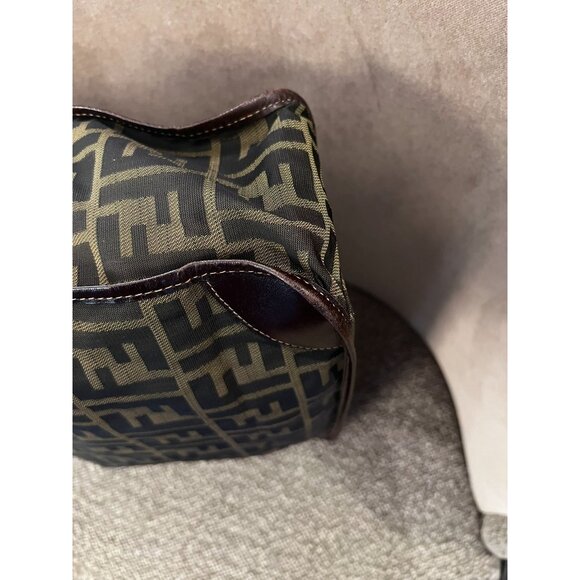 Fendi Zucca Collapsible Tote Bag With Iconic FF Pattern & Leather Accents - Picture 5 of 10